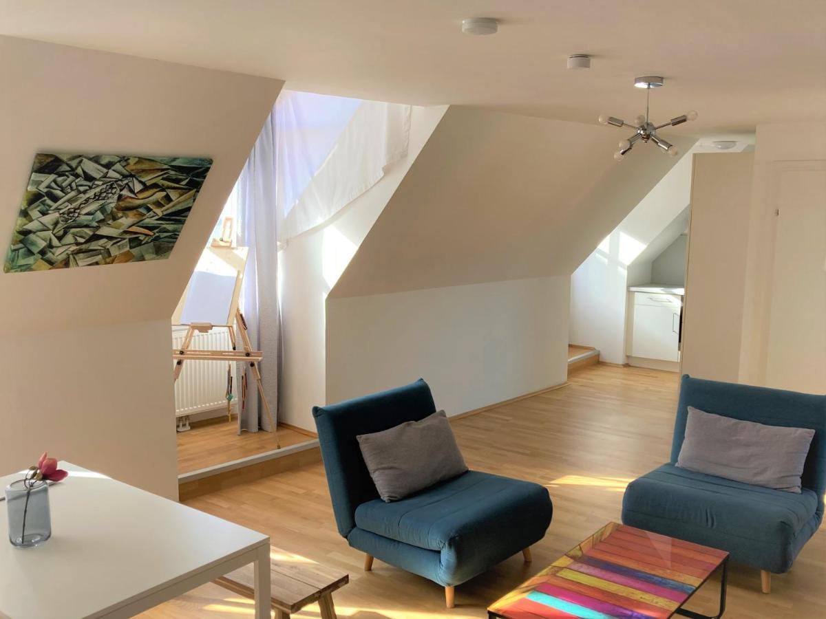 Carillon By Bestchoice - Old City - Self Check-In With Parking Option Graz Exterior photo